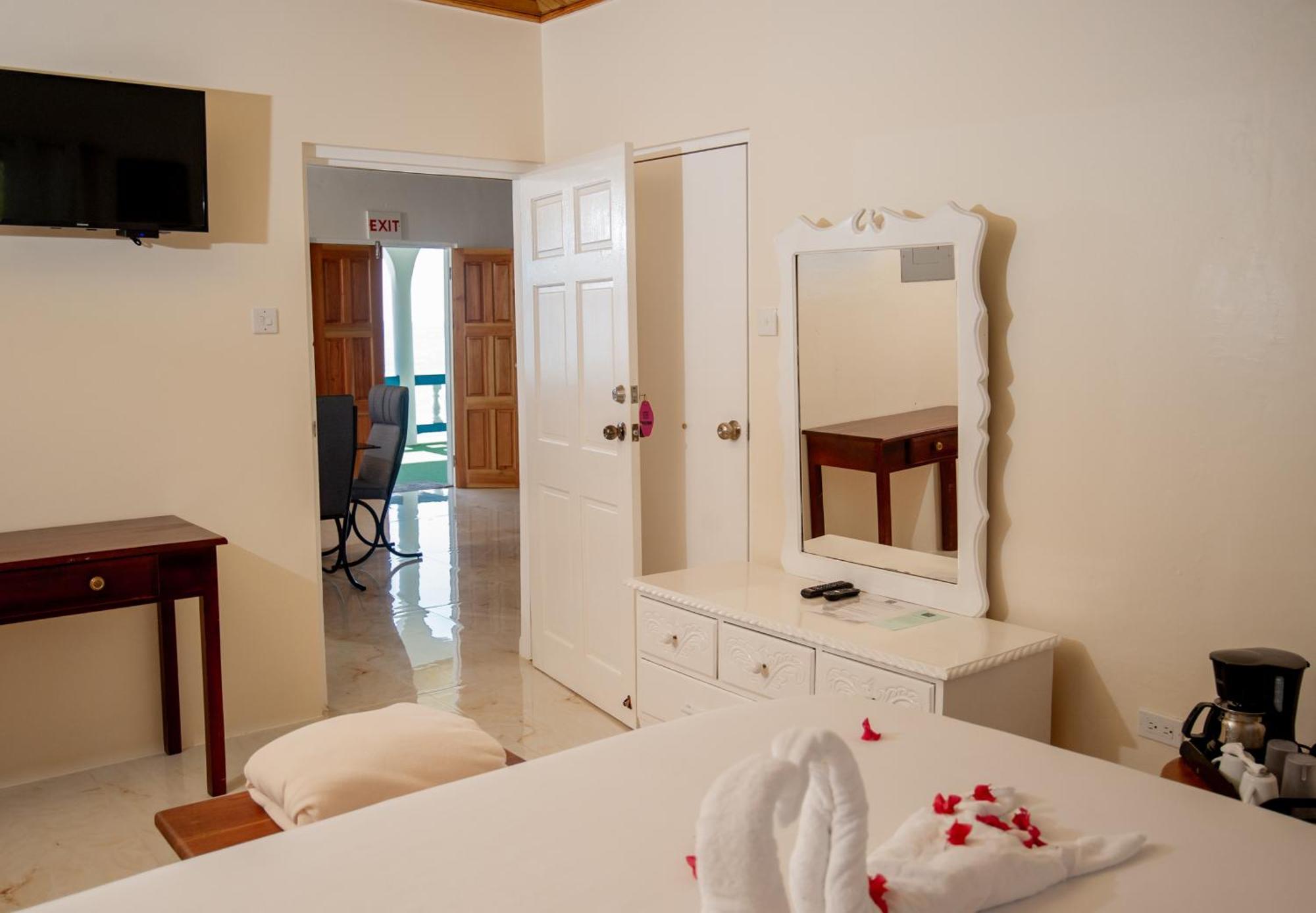 Beyond Sunset Resort & Villas Treasure Beach Ngoại thất bức ảnh